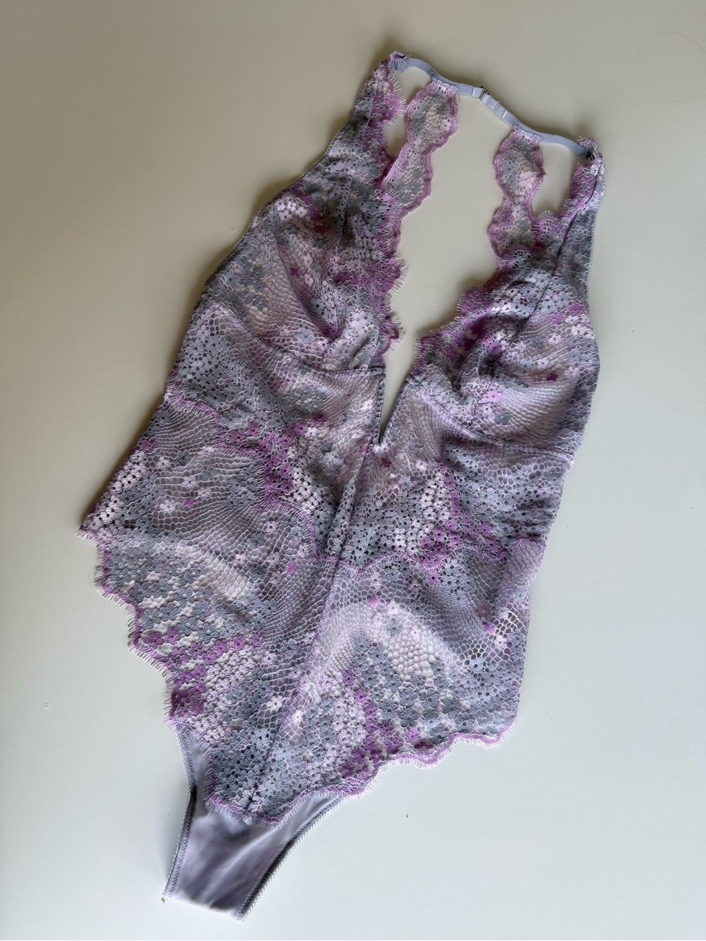 Vintage Victoria’s Secret Floral Lace Plunge Bodysuit Large